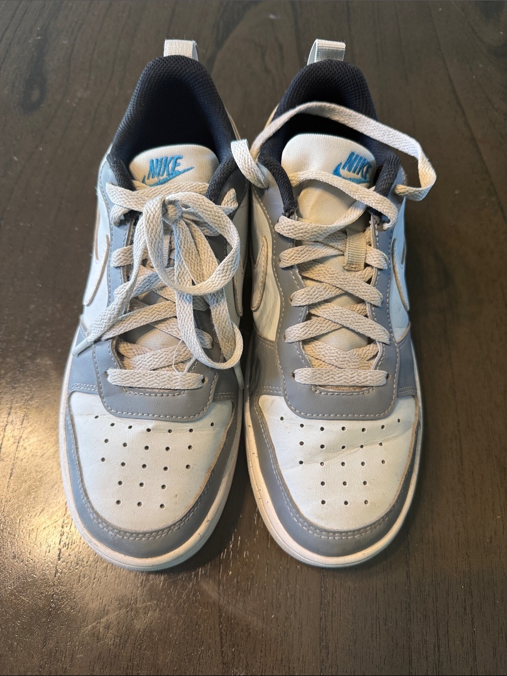Nike Kids Low-Top Sneakers in Light Gray, White, and Blue Accents